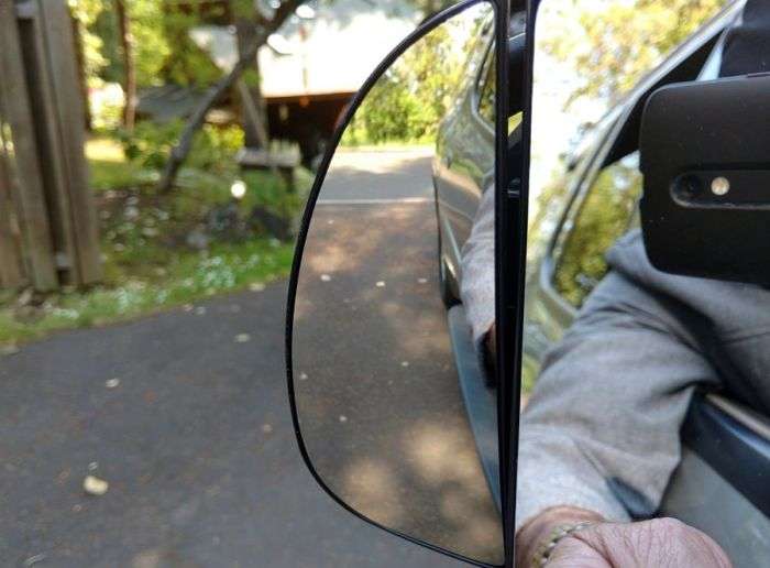 toro_1_two-axis_mirror_gmc.jpg